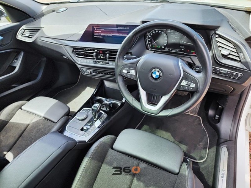 2021 BMW 118i A/T (F40)