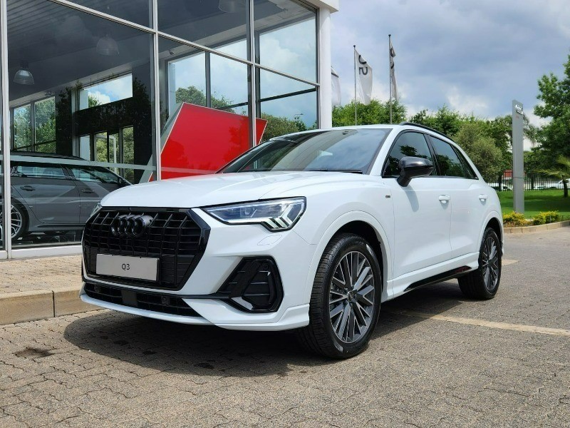 2025 AUDI Q3 35 TFSI STRONIC BLACK EDITION