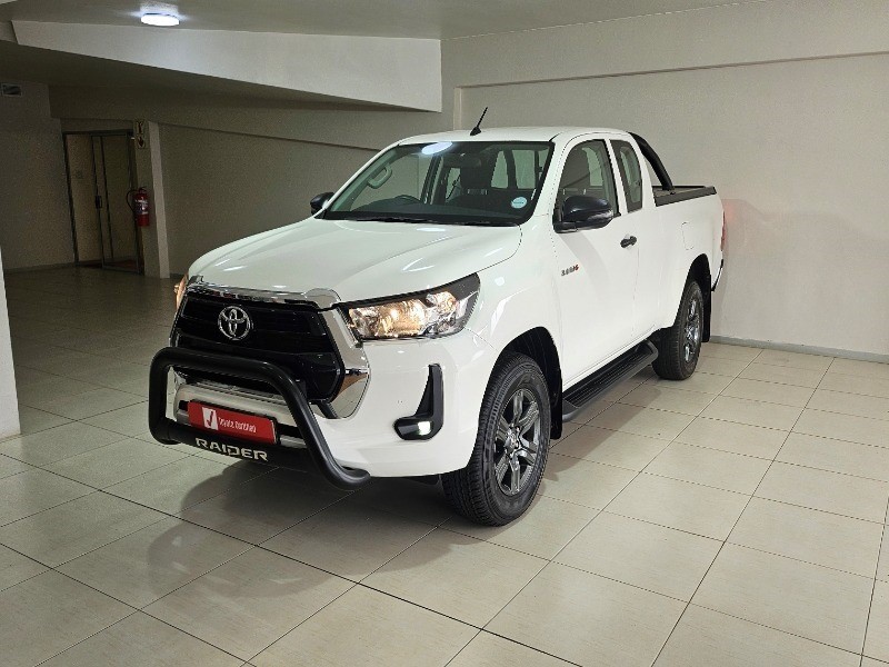 2022 TOYOTA HILUX 2.4 GD-6 RB RAIDER A/T P/U E/CAB