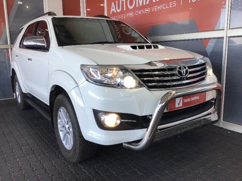 2015 TOYOTA FORTUNER 3.0D-4D R/B A/T