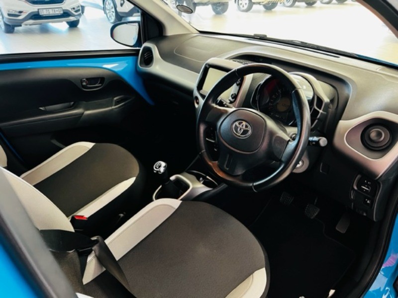 2017 TOYOTA AYGO 1.0  X- PLAY (5DR)