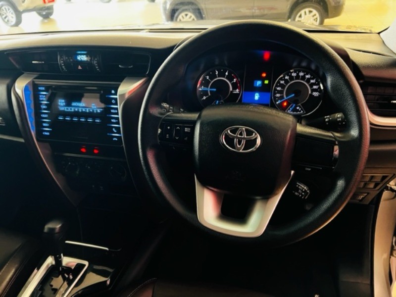 2017 TOYOTA FORTUNER 2.4GD-6 R/B A/T