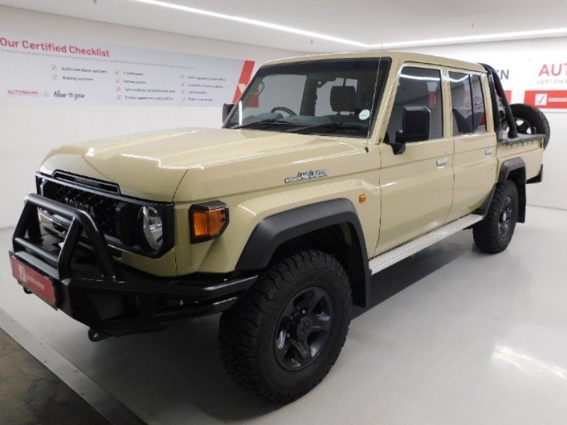 2025 TOYOTA 2.8 GD-6 DIESEL D CAB