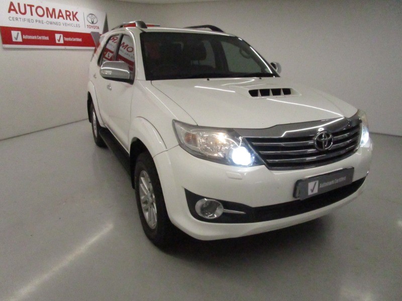 2015 TOYOTA FORTUNER 3.0D-4D R/B A/T