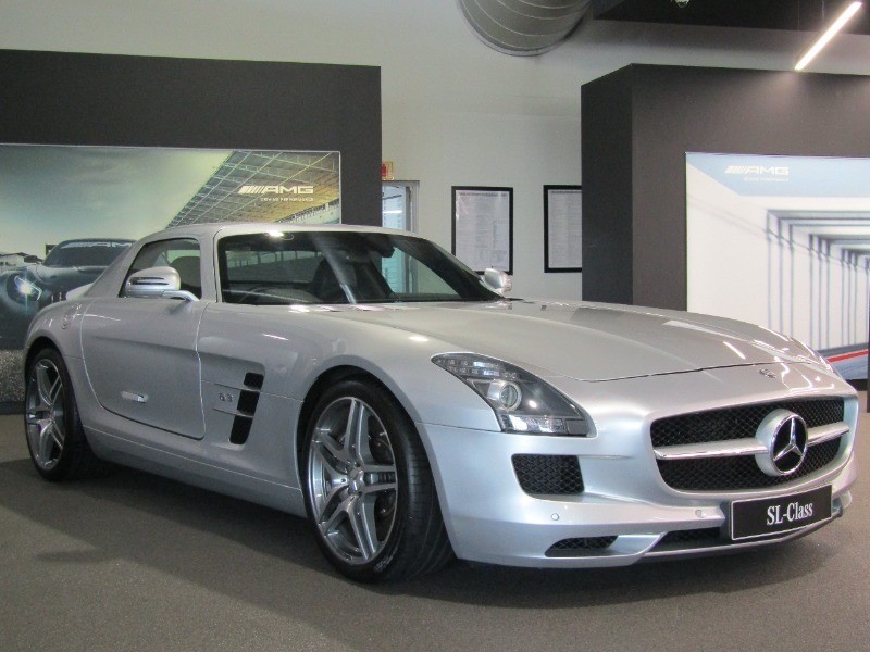 2011 MERCEDES-BENZ SLS AMG