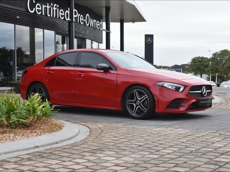 2019 MERCEDES 200 7G-DCT