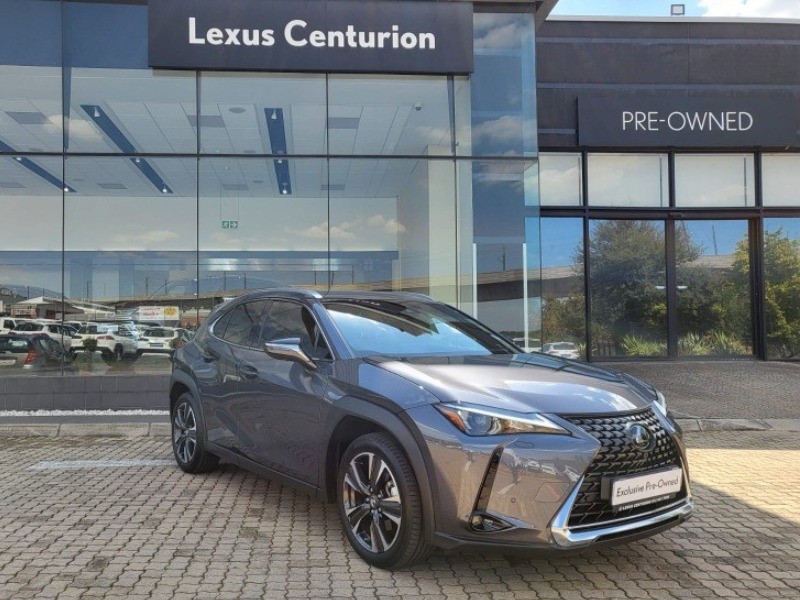 2023 LEXUS UX 250h SE