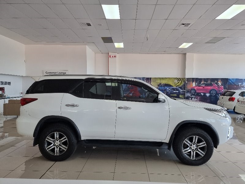 2018 TOYOTA FORTUNER 2.4GD-6 4X4 A/T