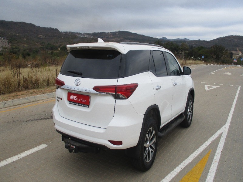 TOYOTA FORTUNER 2.8GD-6 EPIC A/T (2020-7) - (2021-3) WHI
