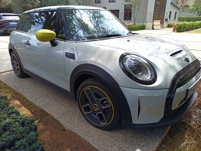 2022 MINI COOPER SE